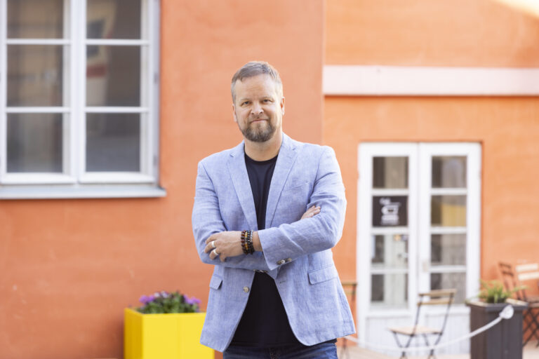 KASVAVAN TURUN TULEVAISUUS ON VIHREÄ JA SININEN